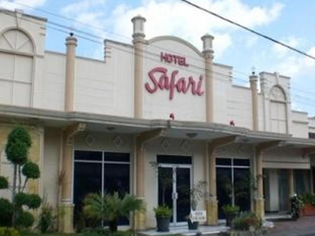 Hotel Safari Jembel Kültér fotó
